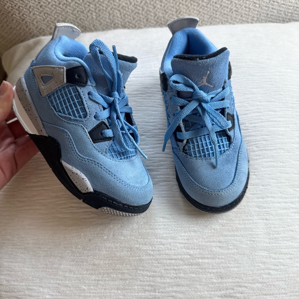 Nike Air Jordan 4 Retro University Blue size 9C - Picture 6 of 8